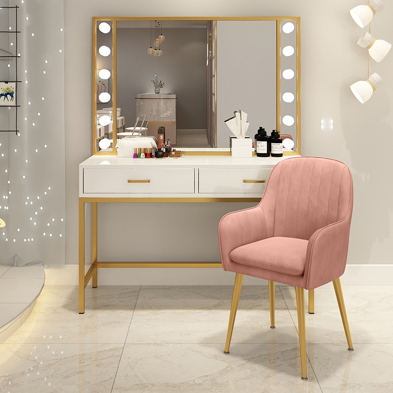 Makeup table Photo studio Make – Beauty Makeup Stores recenzja i cena