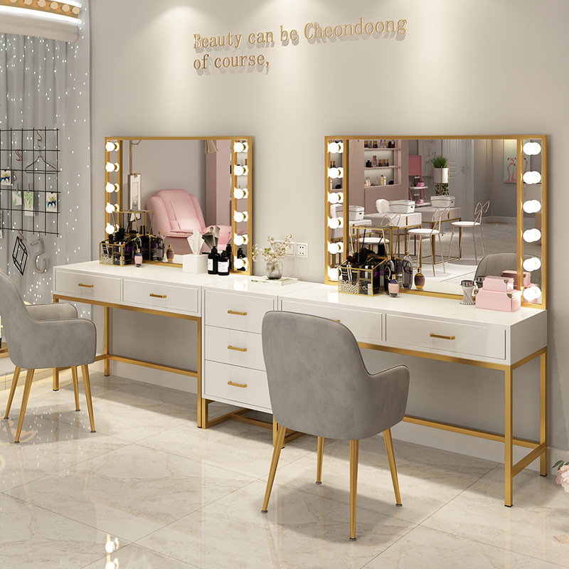 Makeup table Photo studio Make – Beauty Makeup Stores recenzja i cena
