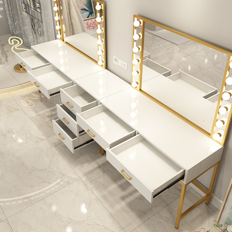 Makeup table Photo studio Make – Beauty Makeup Stores recenzja i cena