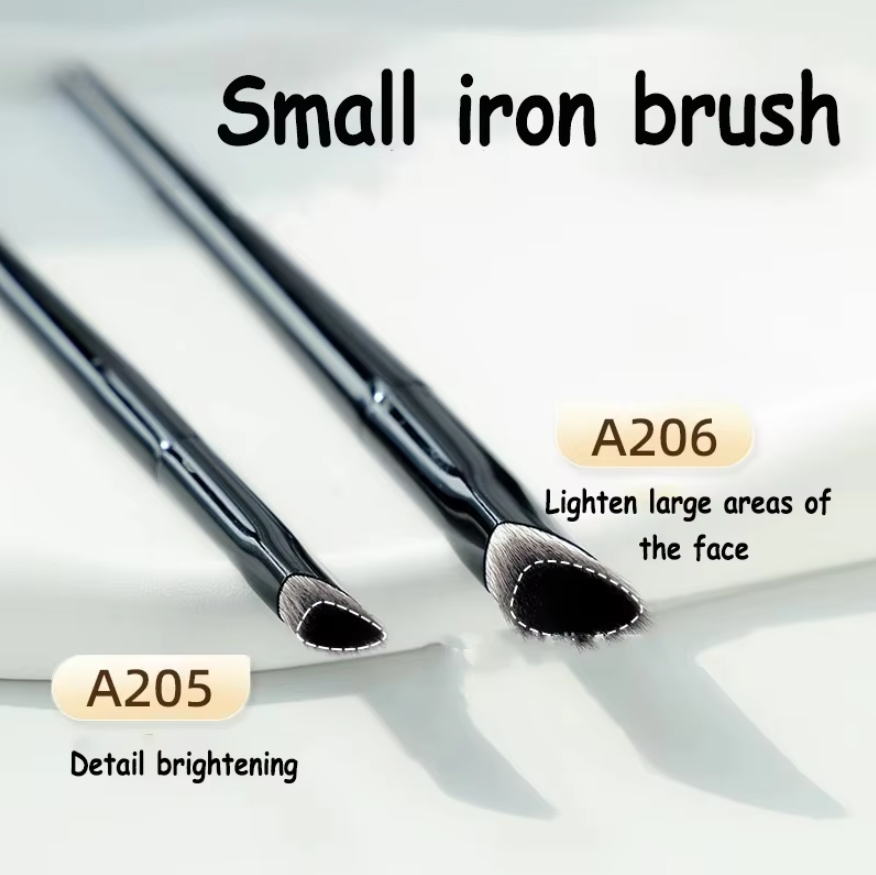 Triangle Makeup Brush Conceale – Beauty Makeup Logo Design recenzja i cena